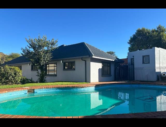 3 BEDROOM HOUSE FOR SALE IN LINMEYER